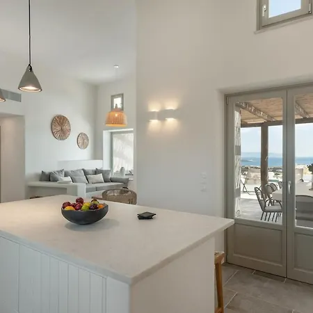 Lolantonis - 3br Sea View & Infinity Pool - Thymari Villa