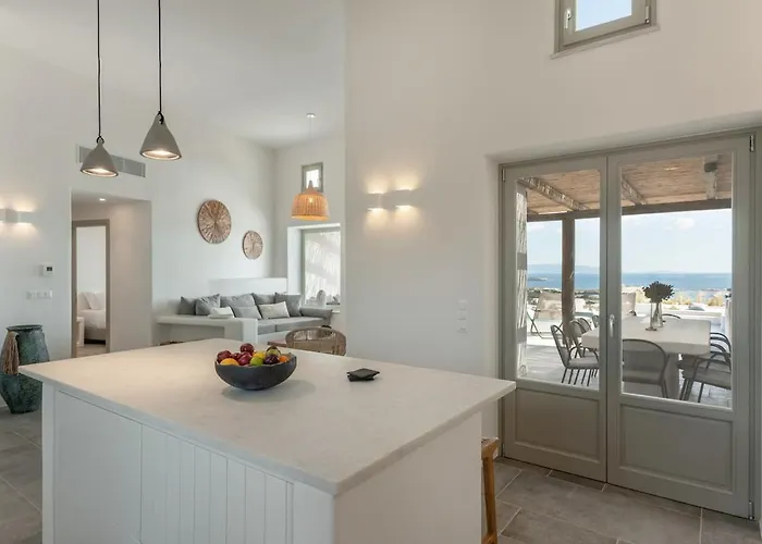 Lolantonis - 3br Sea View & Infinity Pool - Thymari Villa