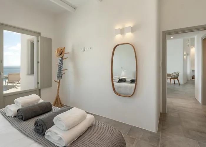 Lolantonis - 3br Sea View & Infinity Pool - Thymari *