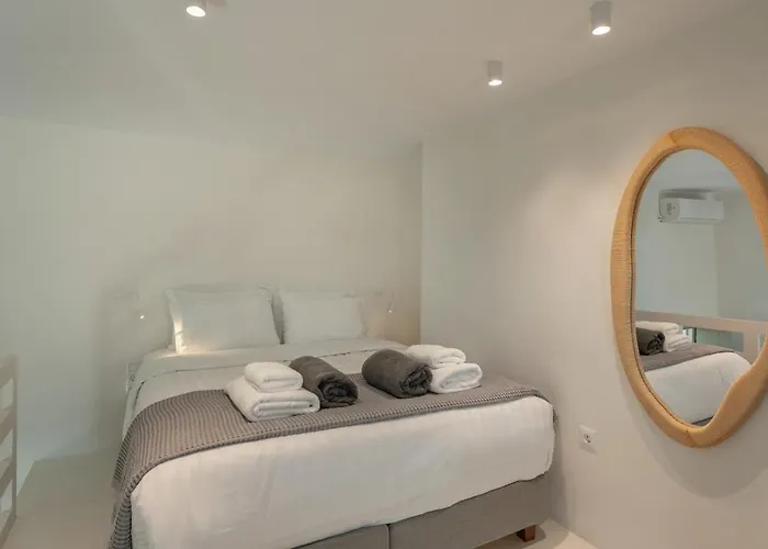 Villa Lolantonis - 3br Sea View & Infinity Pool - Thymari